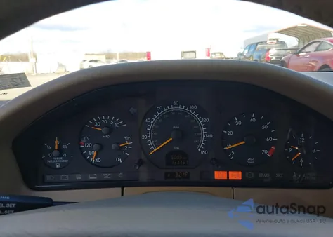 1999 Mercedes-Benz S 320 from USA, damaged, VIN WDBGA32GXXA406149